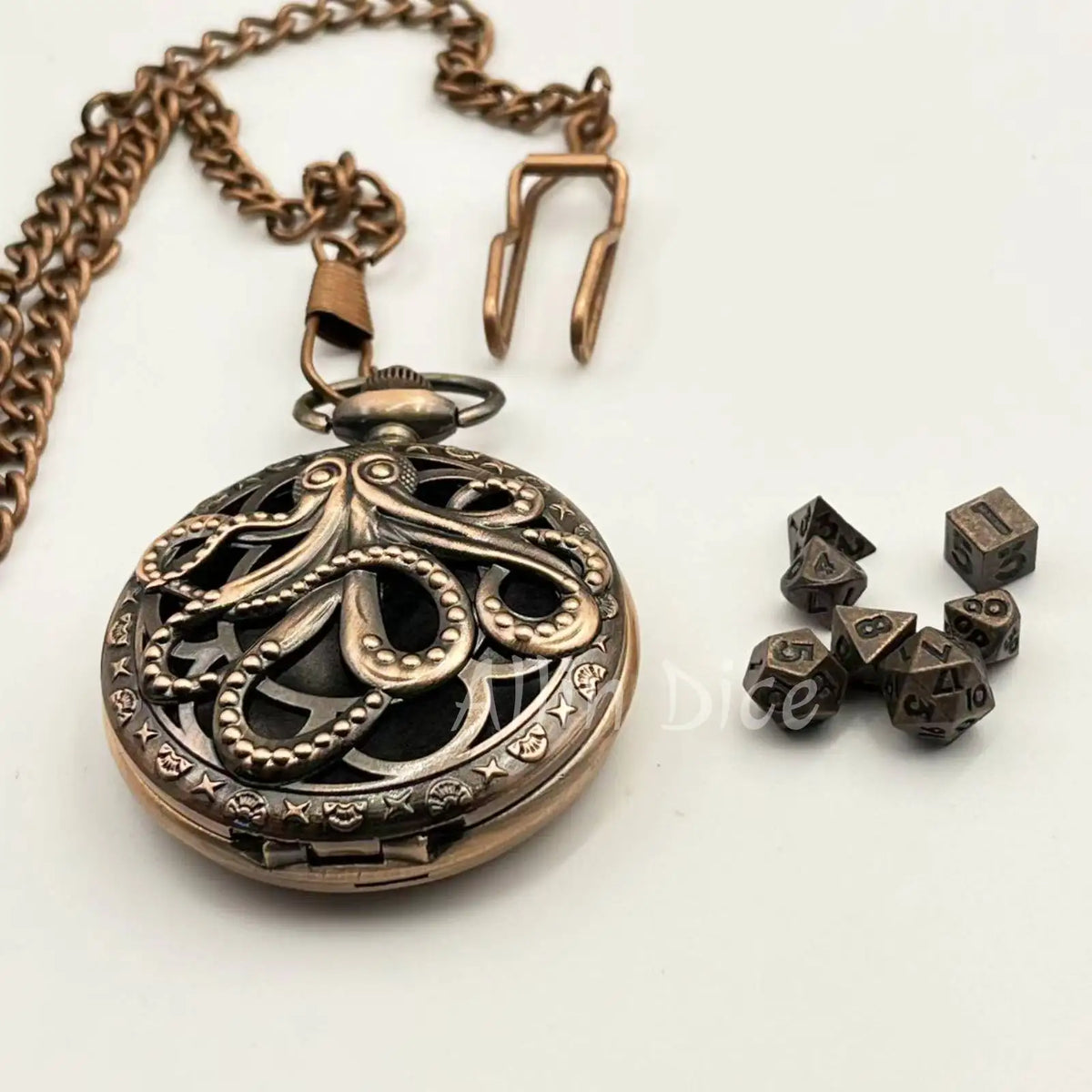 Brass DND Dice Case Vintage Cthulhu Pocket Watch One Eyed Octopus Pocket Watch Style Case