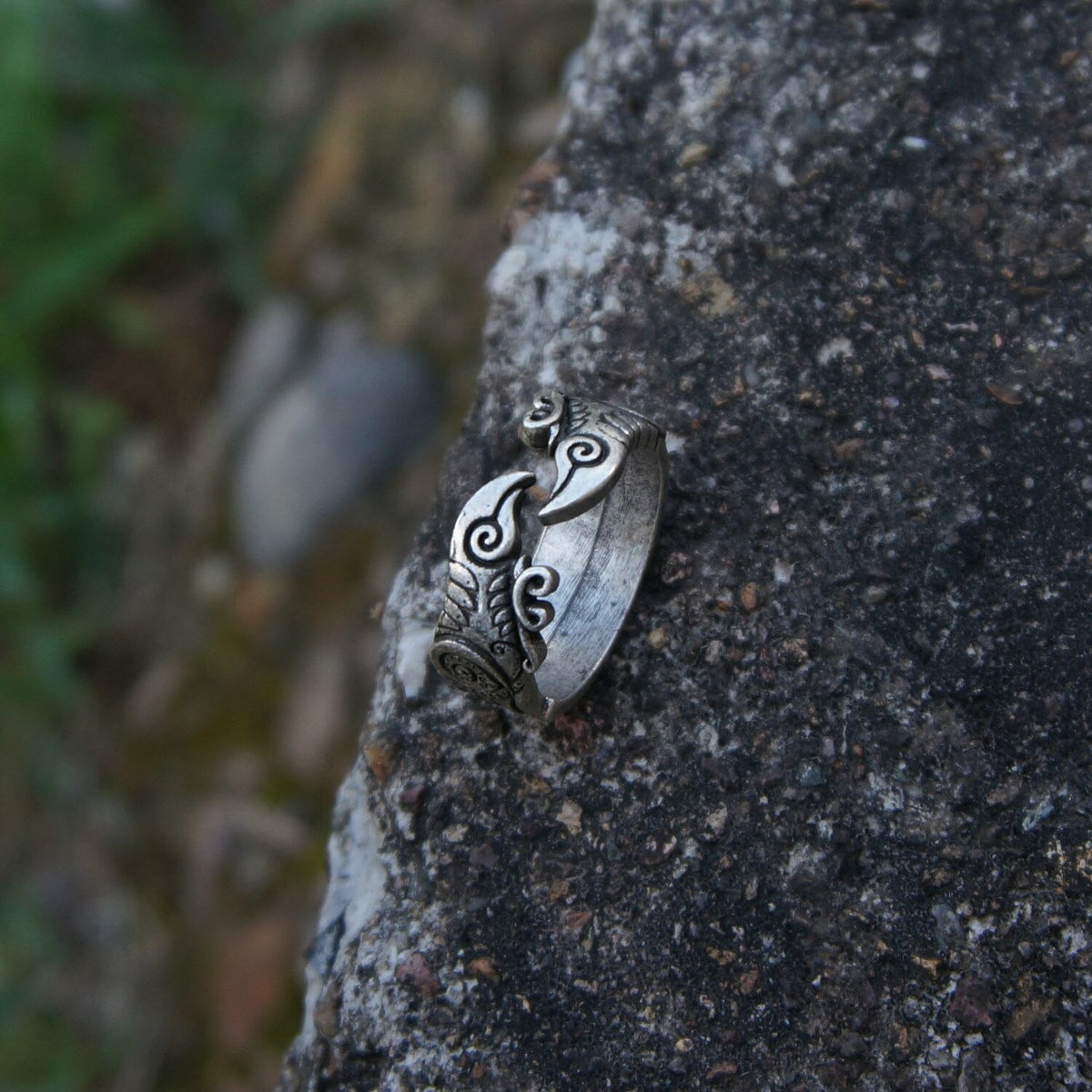 Odin's Ravens Rune Ring