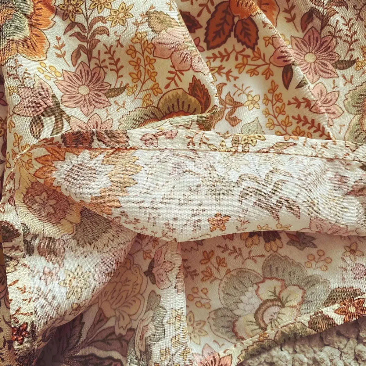 Saffy's Boho Blouse Floral Print Buttons Down Top