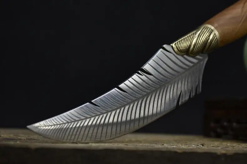 The Woodland Nymph's Dancing Feather Dagger
