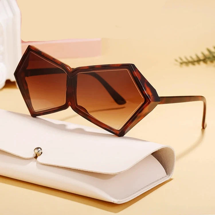 Oversized Futuristic Goggle Sunglasses