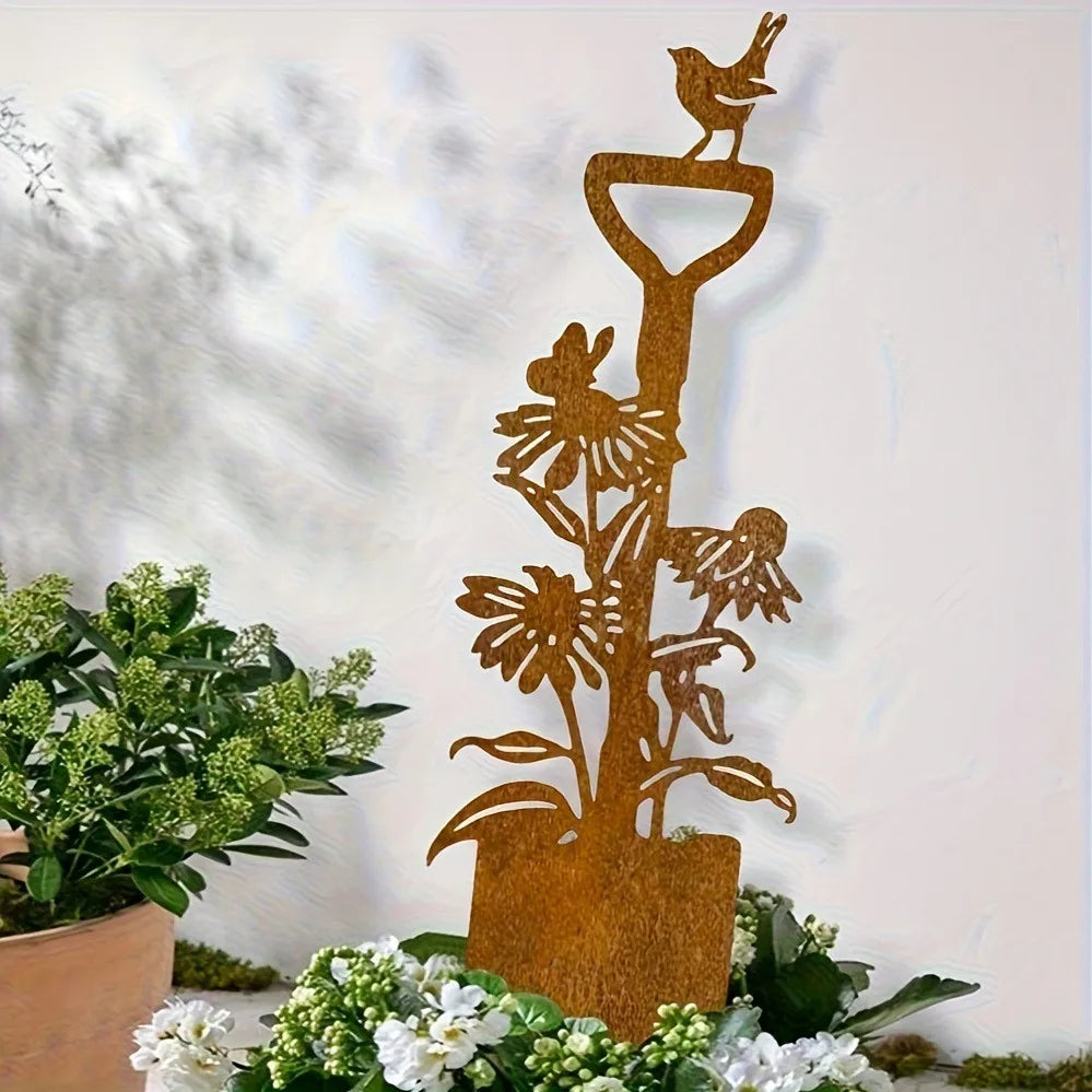Rusty Garden Spade Silhouette Outdoor Ornaments