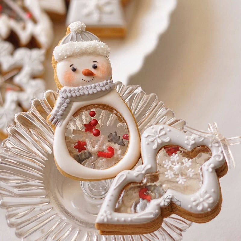 Christmas Cookie Cutter and Stamps Plastic Snowman Snowflake Xmas Tree Fondant Biscuit Mould Cake Decor Baking Supplies