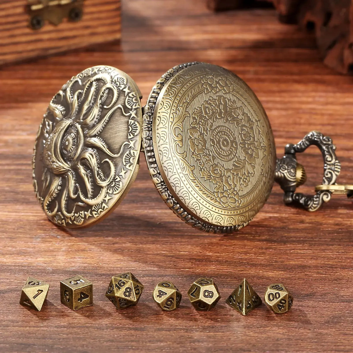 Brass DND Dice Case Vintage Cthulhu Pocket Watch One Eyed Octopus Pocket Watch Style Case