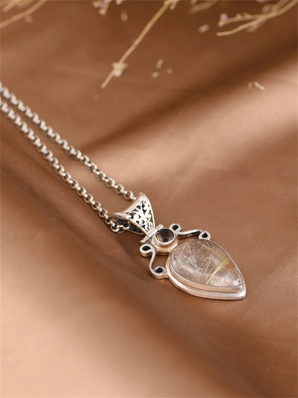 The Sun's Warmth Holder S925 Sterling Silver Pendant Waterdrop Quartz
