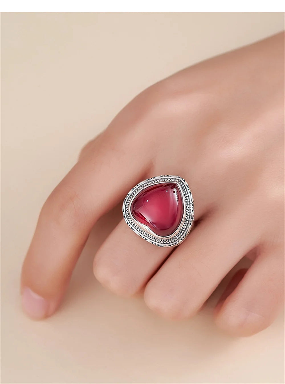 Intuitive Sage S925 Sterling Silver Ring Heart-shaped Corundum