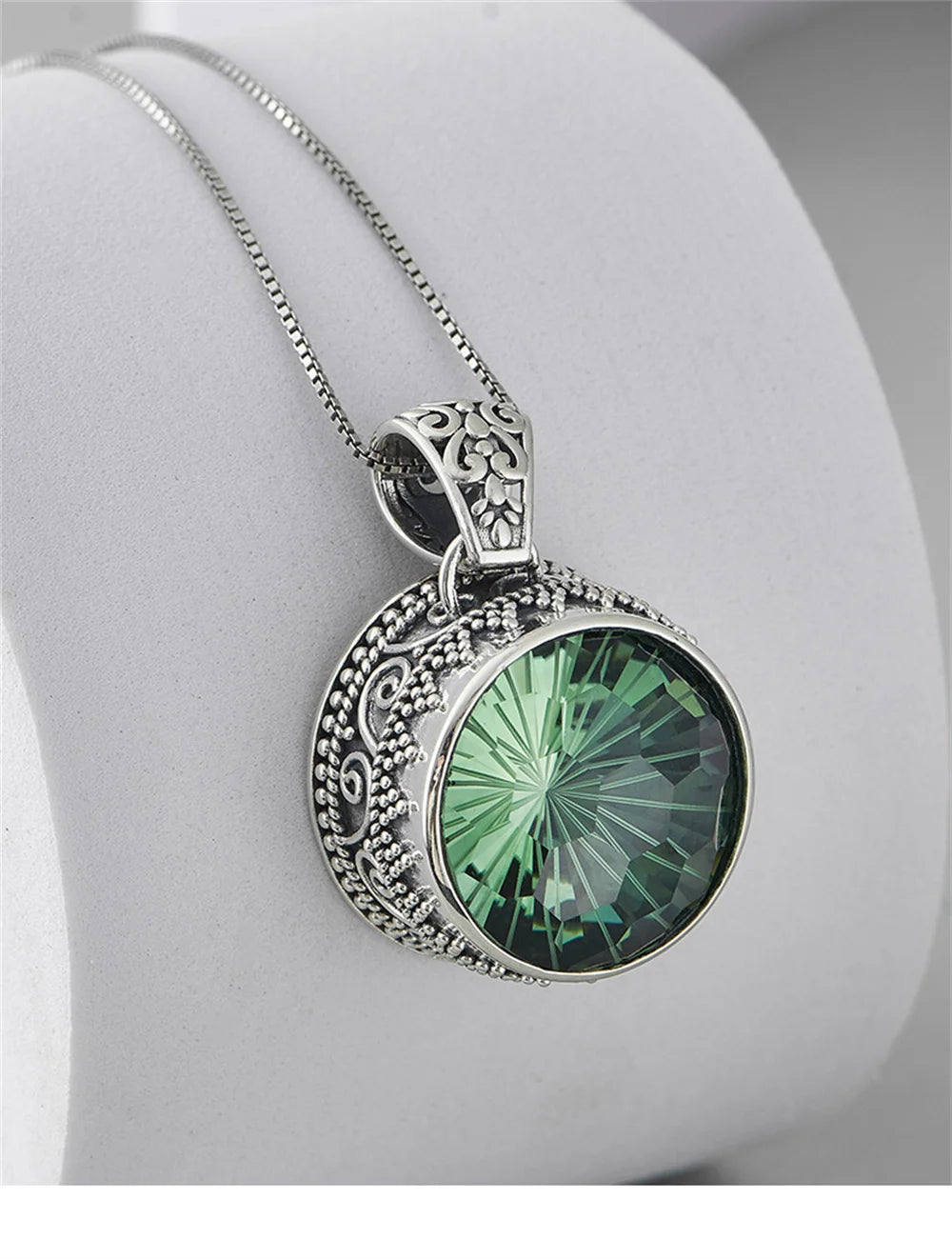 The Abyss Portal Key S925 Sterling Silver Pendants Tangent Plane Green Crystal