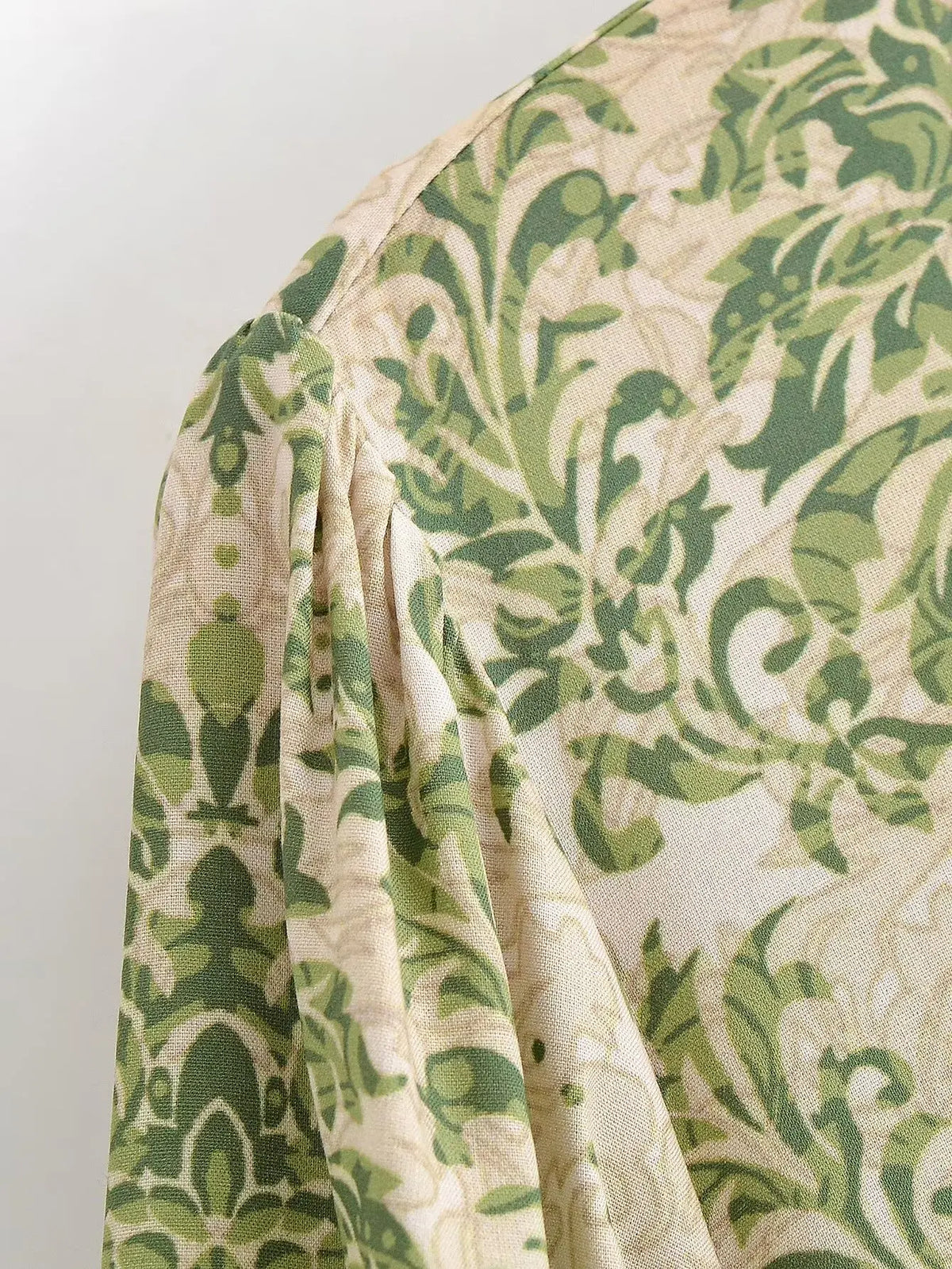 Teresa's Green Floral Long Sleeve Midi Dress