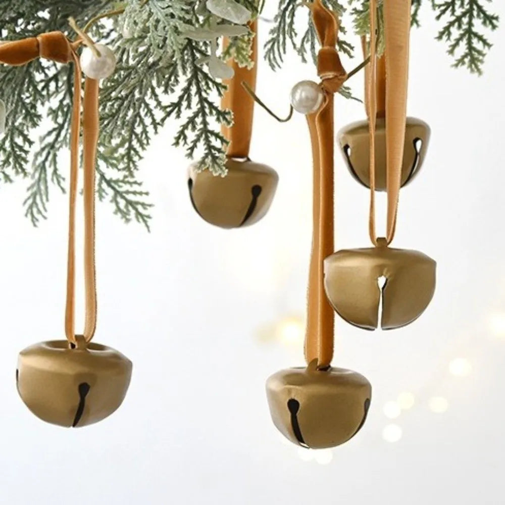6PCS Iron Christmas Bell Pendant Crisp Sound Pinecone Bell Wind Chimes