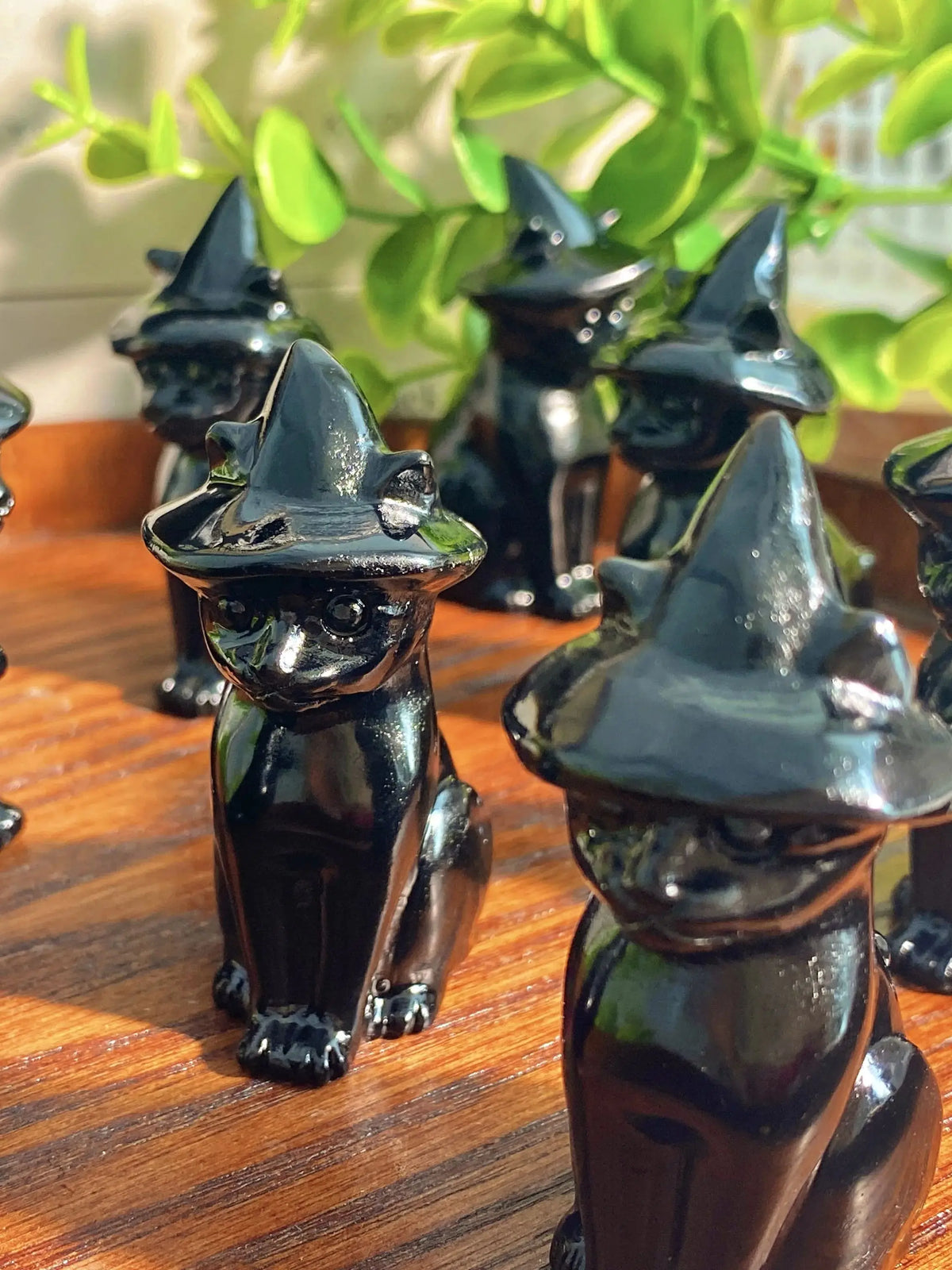 Obsidian Witch's Black Cat Natural Crystal Carving Halloween Decor