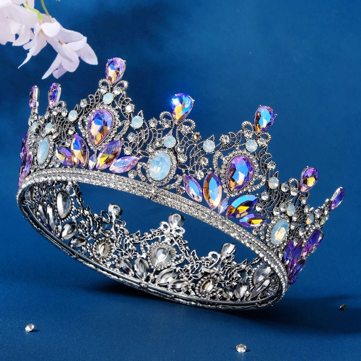 Royal Queen Gwendolina's Crystal Round Crowns