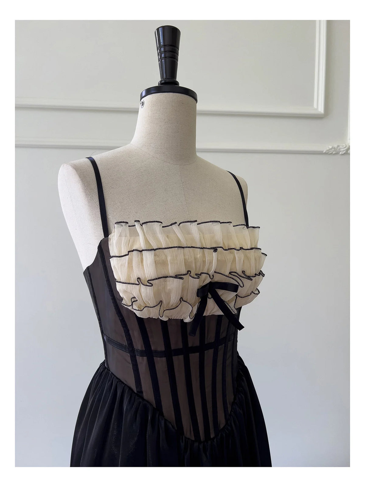 Justine's French Black Lace Sling Spliced Ruffles Bandage Backless Dress