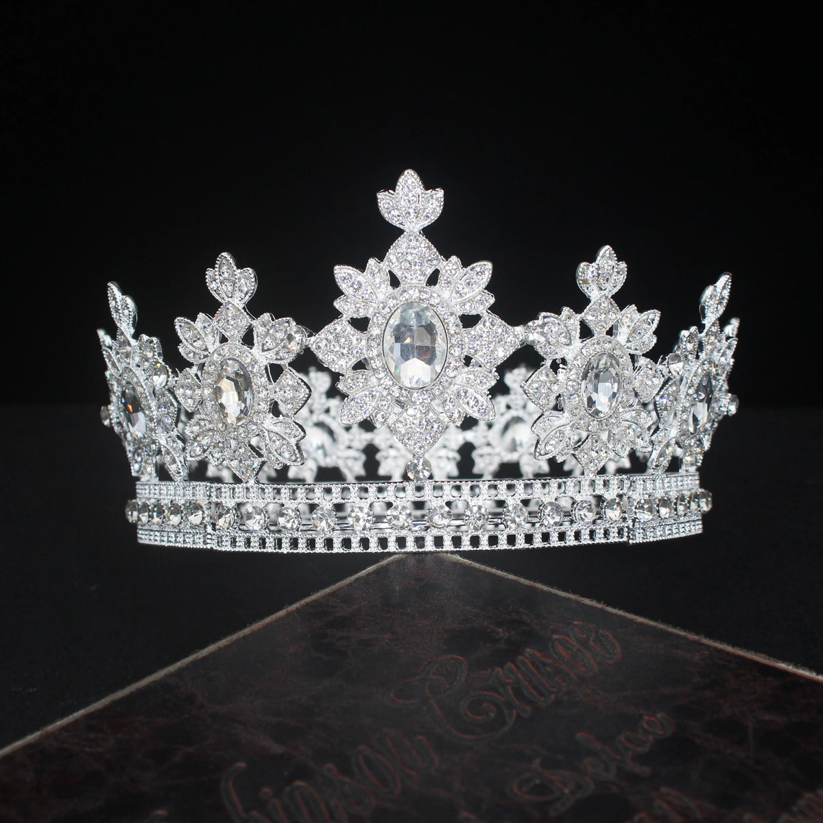 Baroque Full Round Royal Queen King Crowns