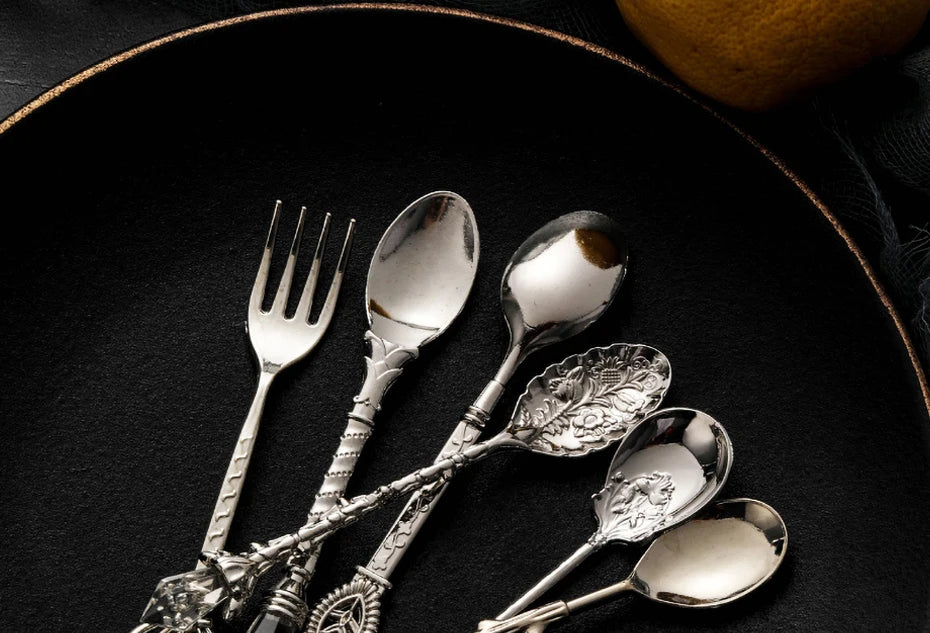 6pcs Vintage Spoons Fork Royal Style Gold Carved Coffee Tea Spoon Dessert Fork Cutlery Set