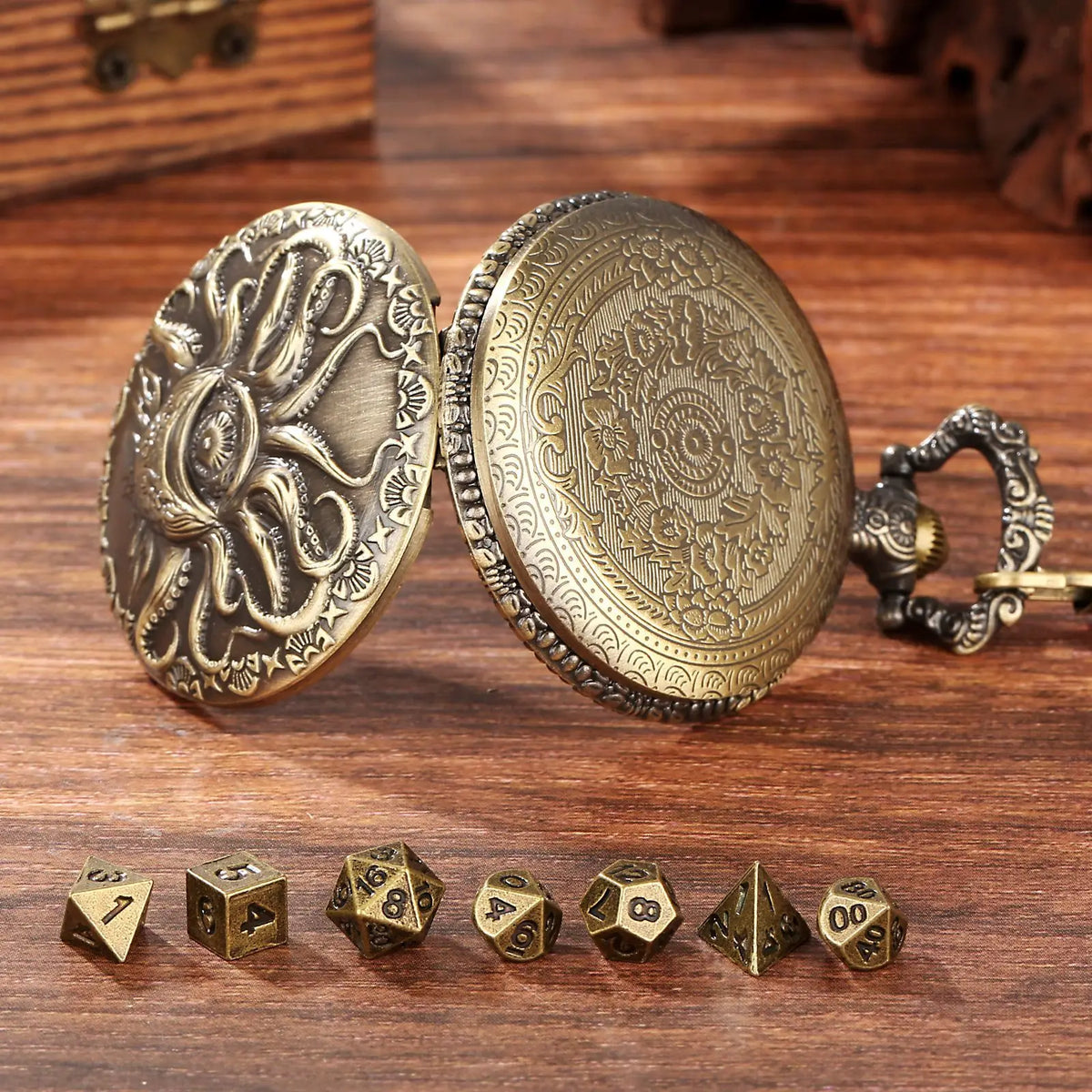 Brass DND Dice Case Vintage Cthulhu Pocket Watch One Eyed Octopus Pocket Watch Style Case