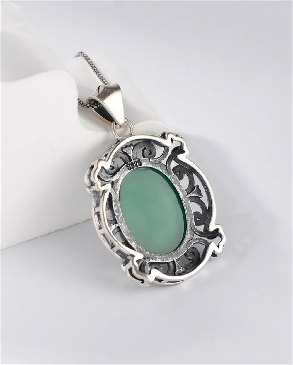 Kindred Spirit S925 Sterling Silver Pendants Blue Agate Portrait Jewelry