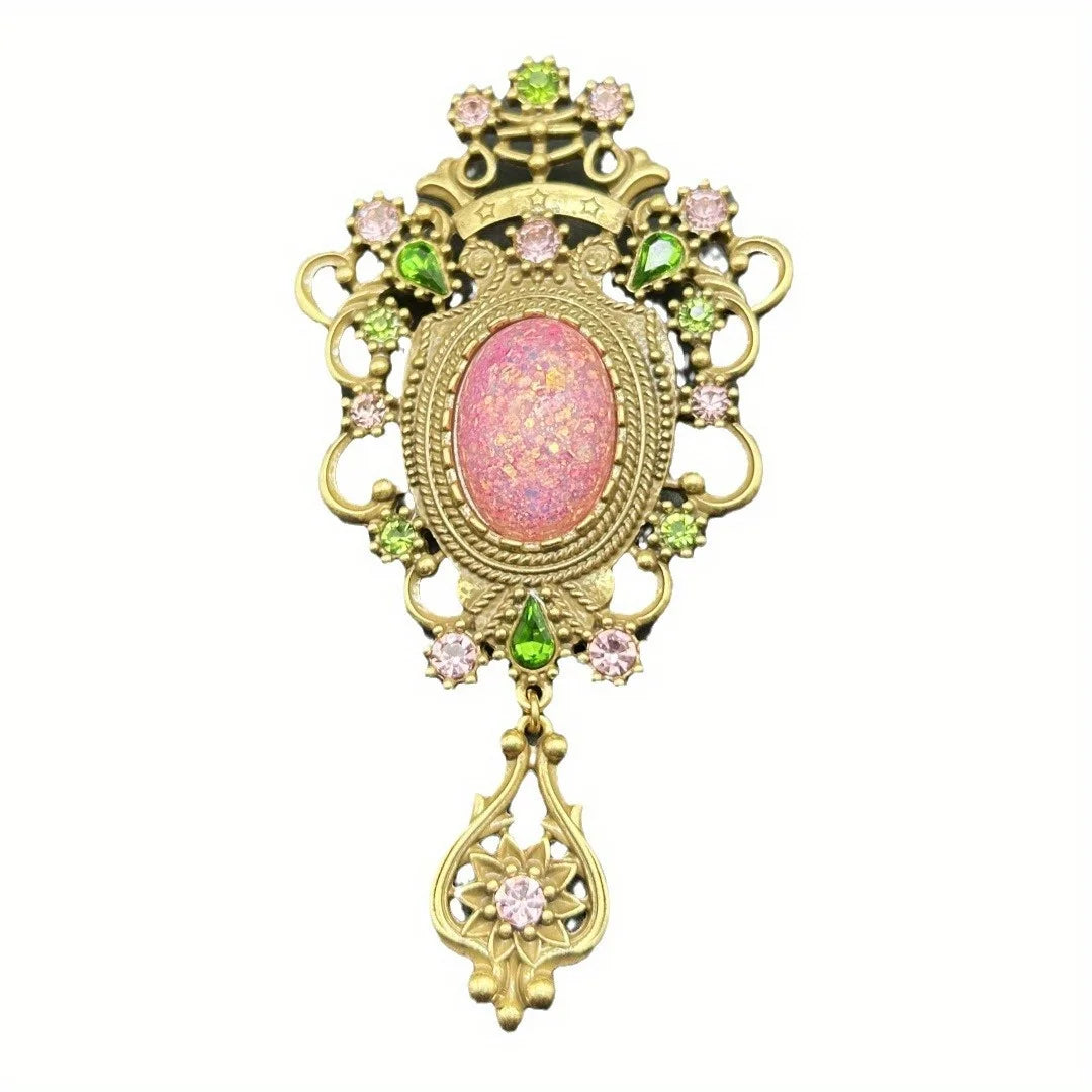 Baroque Palace Favour Brooch