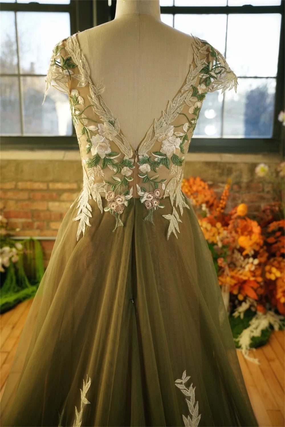 A Woodland Gala Lace Floral Green Tulle Evening Dresses Sleeveless Formal Gown