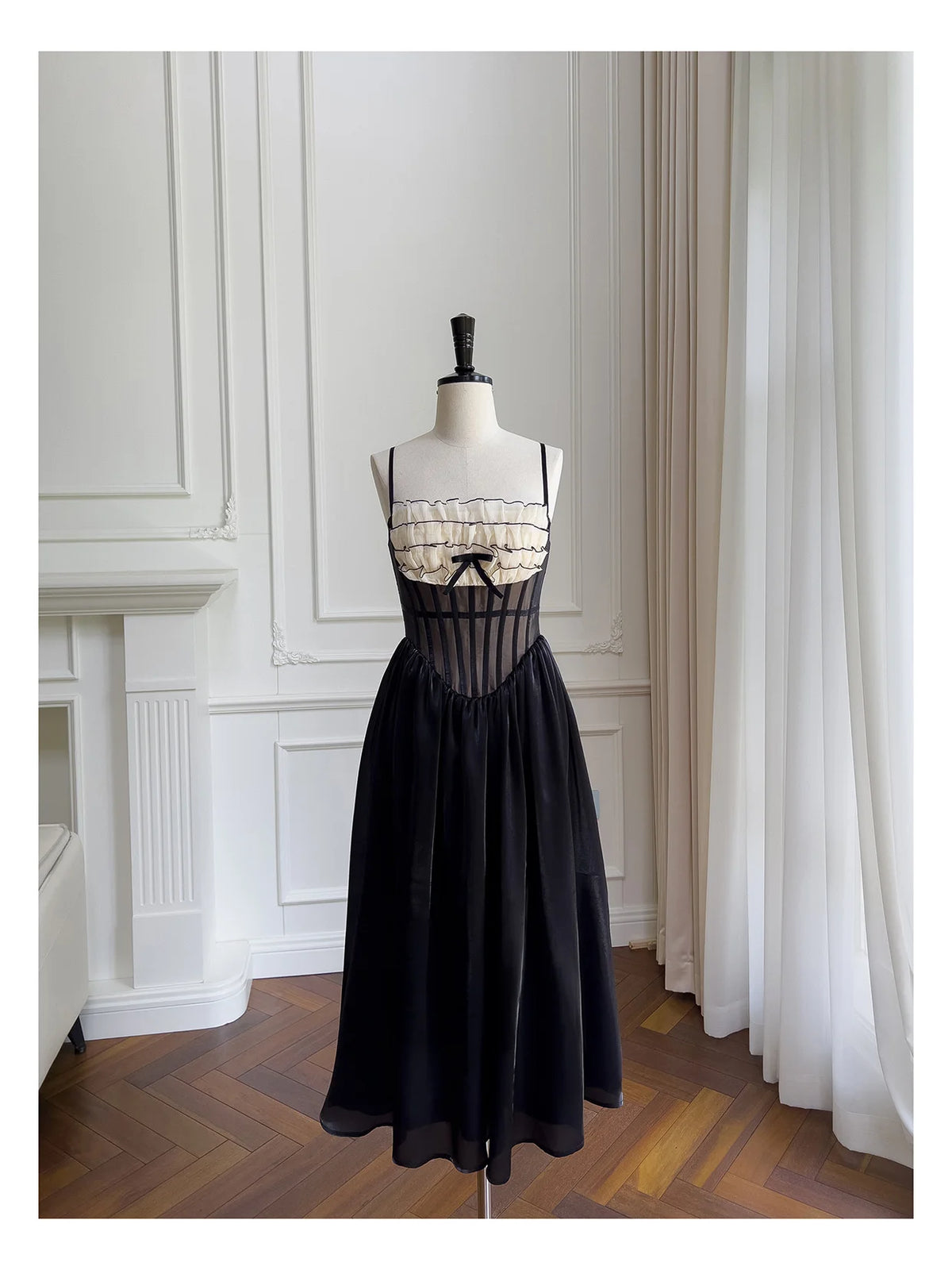 Justine's French Black Lace Sling Spliced Ruffles Bandage Backless Dress