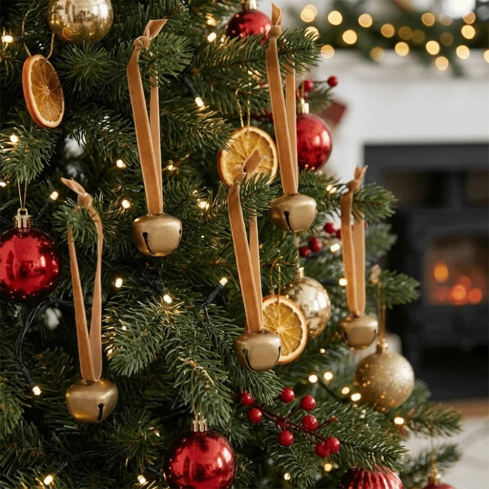 6PCS Iron Christmas Bell Pendant Crisp Sound Pinecone Bell Wind Chimes