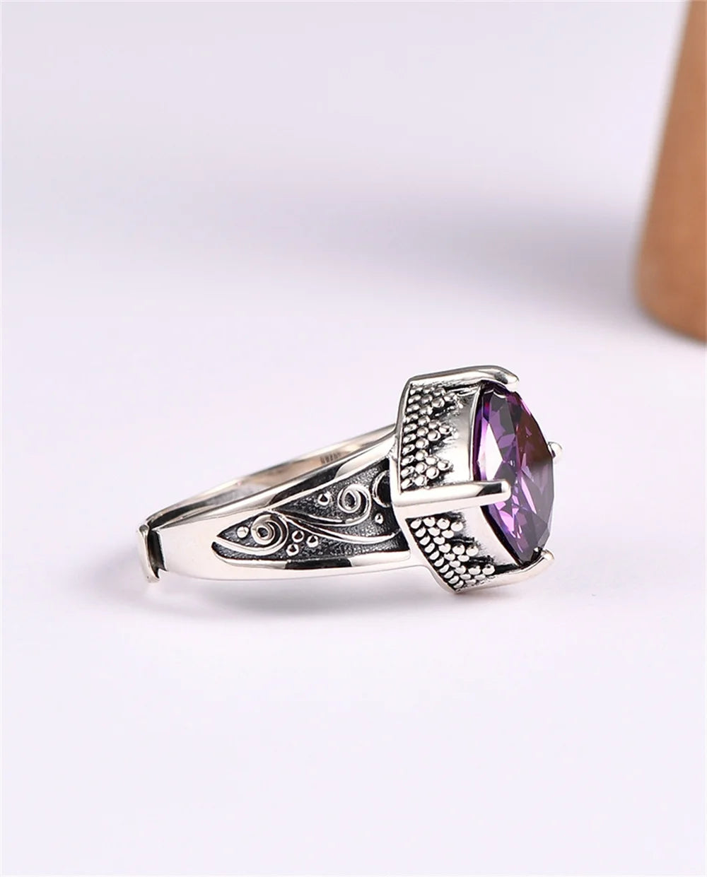 Token of the Wyverns S925 Sterling Silver Ring Ancient Pattern Rhombus Purple Zircon