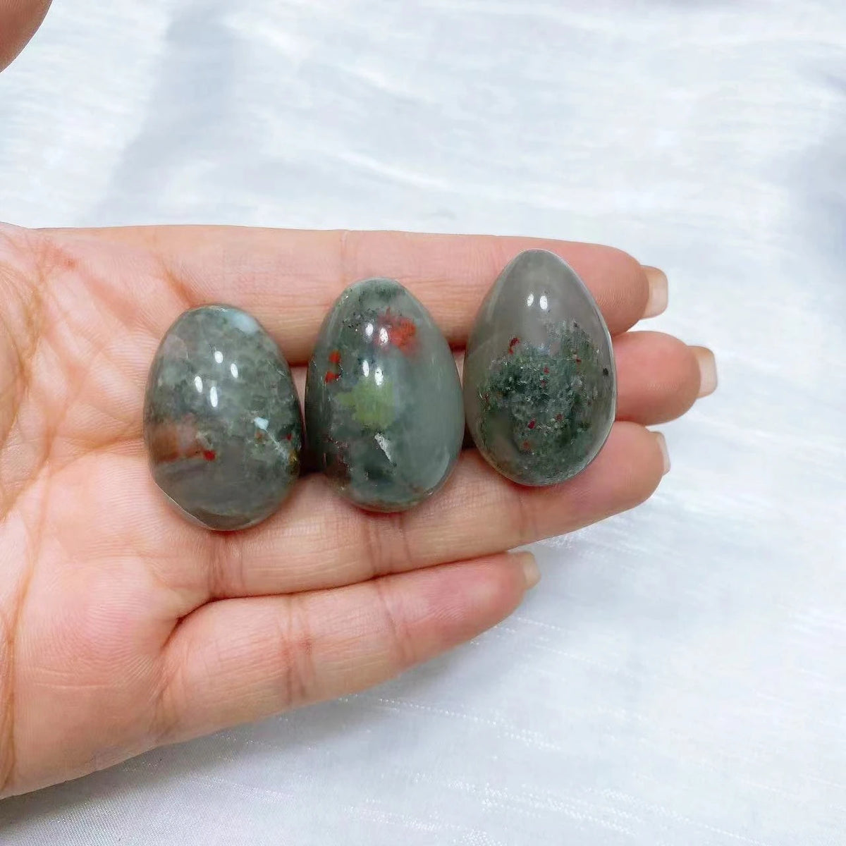 30MM Mini Stone Egg Natural Crystal