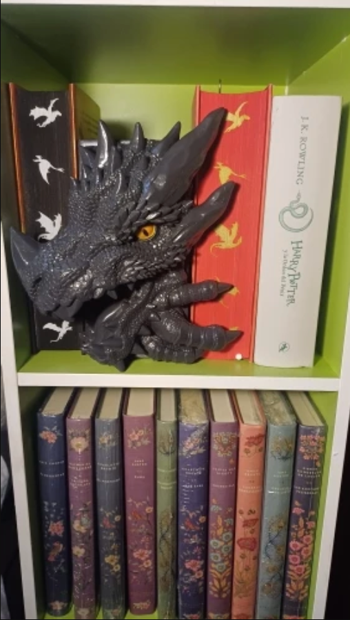 Dragon Book Shelf Decor Resin Book Holder For Fantasy Book Lovers