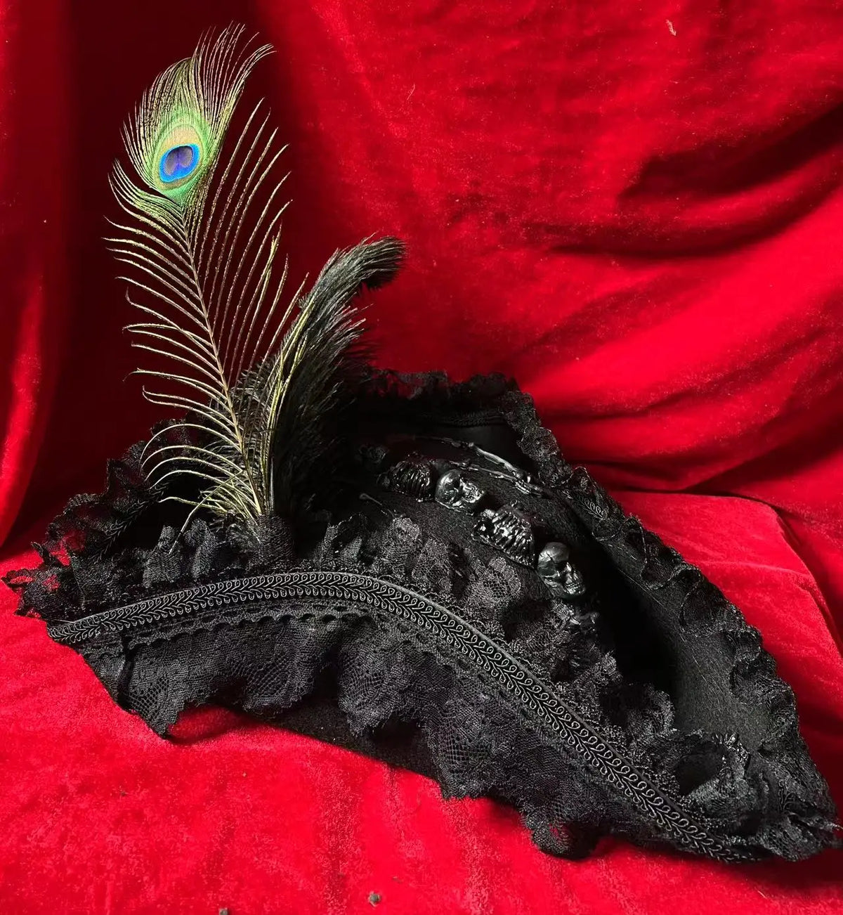 Pirate Hats Vintage Skull Feather Triangle Hats Halloween CosPlay Pirate Top Hat