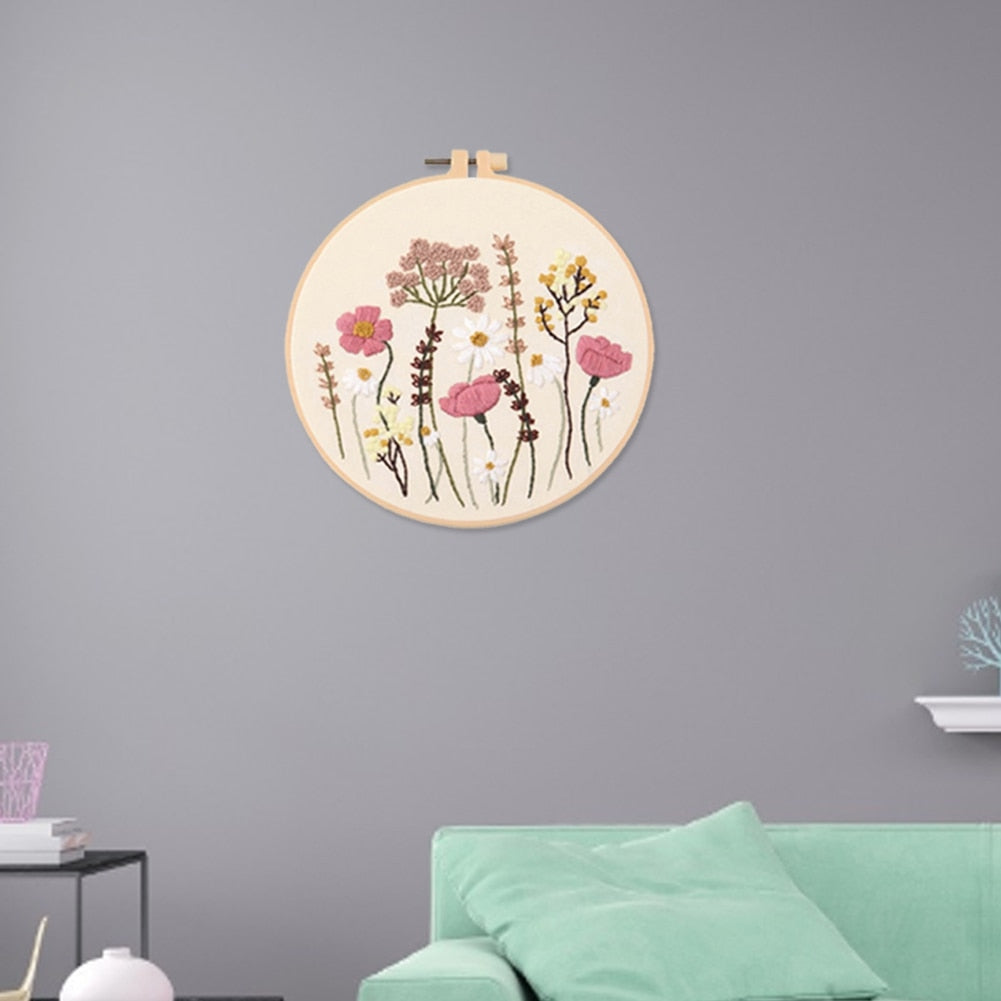 Meadow Flowers Embroidery Starter Kit With Pattern and Instructions and Hoop
