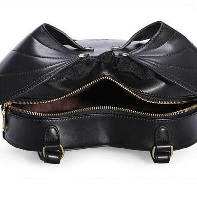 Bat Wings Goth Heart-shaped Backpack