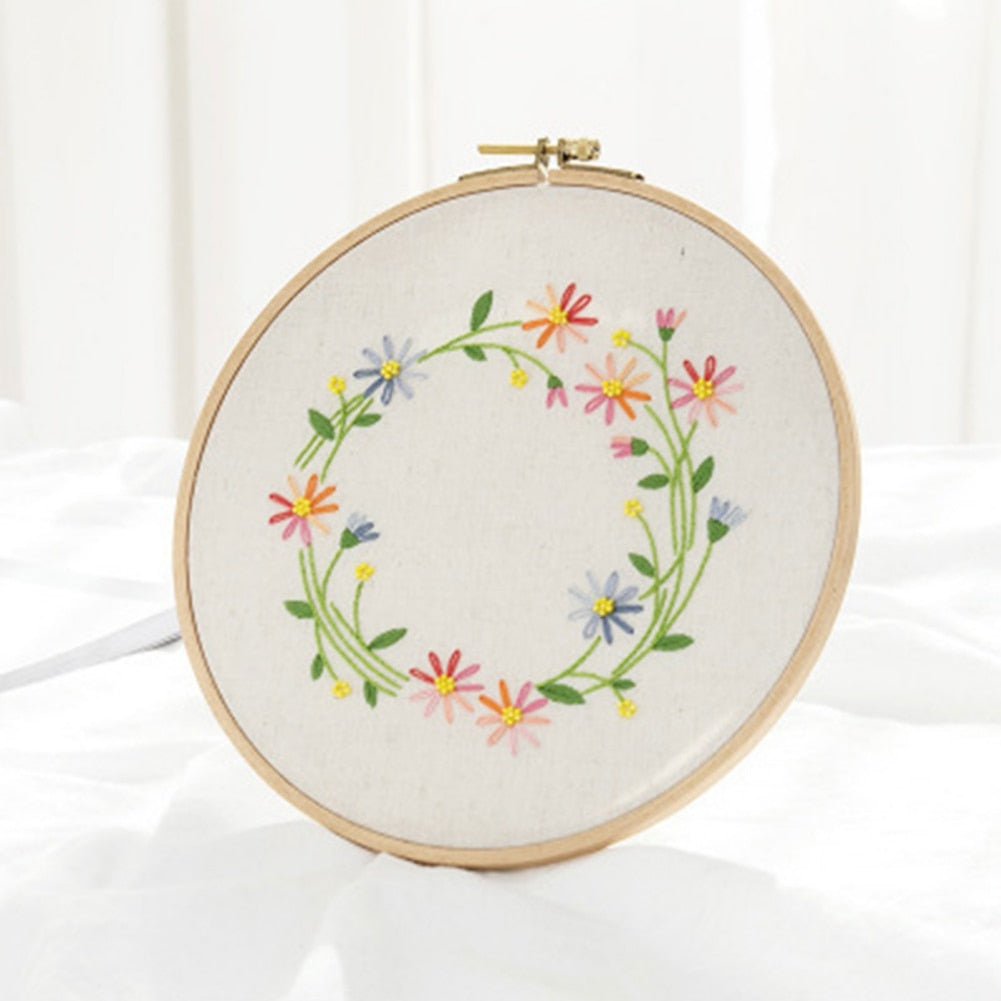 Meadow Flowers Embroidery Starter Kit With Pattern and Instructions and Hoop