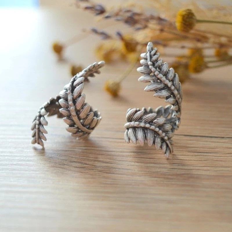 Fern Leaf Knuckle Ring