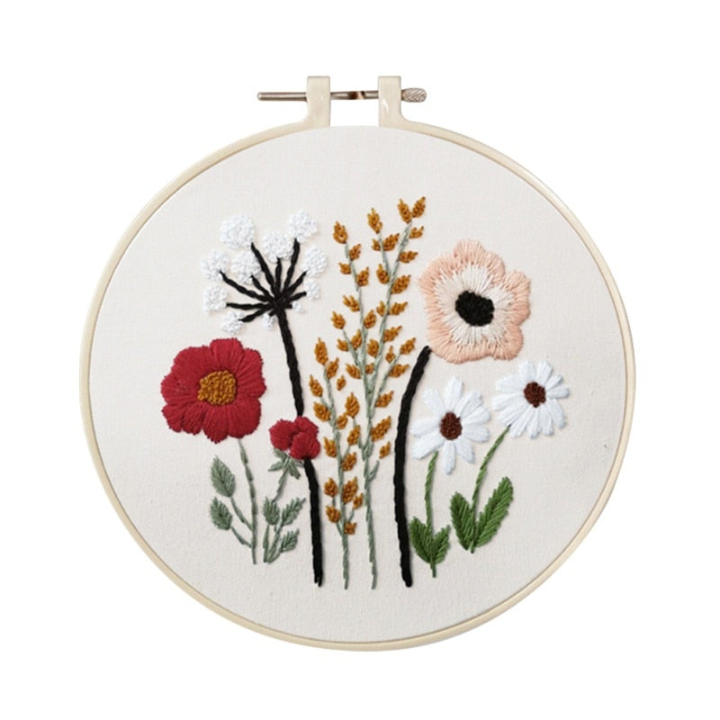 Meadow Flowers Embroidery Starter Kit With Pattern and Instructions and Hoop