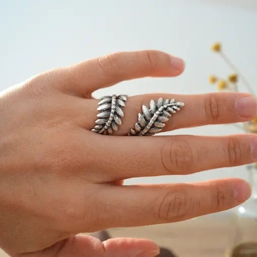 Fern Leaf Knuckle Ring