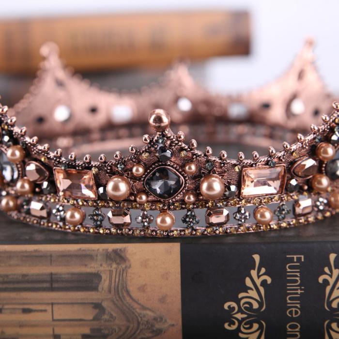 Queen Enora Woodland Gatherer Crowns