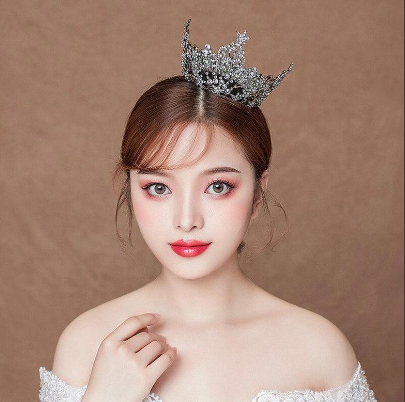 Queen Suraya's Shrinking Crown - Woodland Gatherer