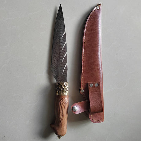 The Woodland Nymph's Dancing Feather Dagger