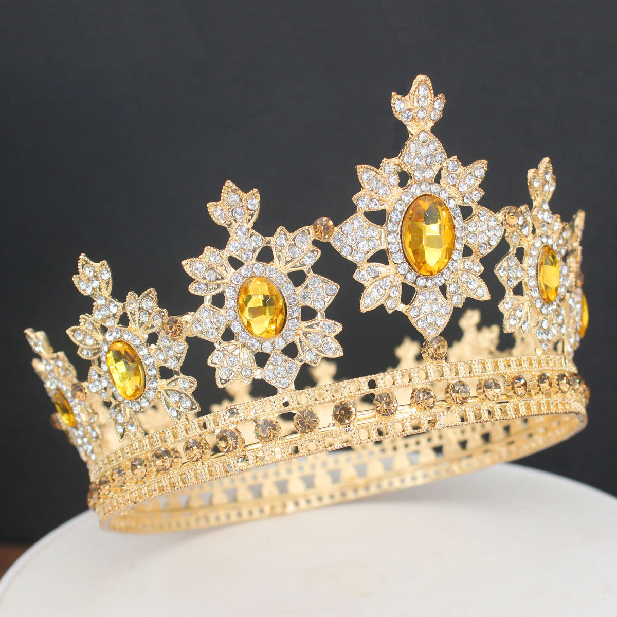 Baroque Full Round Royal Queen King Crowns