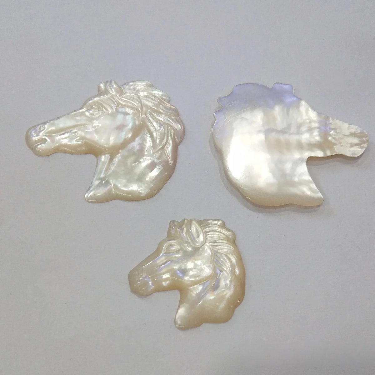 Natural Mother of Pearl Seashell Carved Horse Head Pendant DIY Jewellery Making