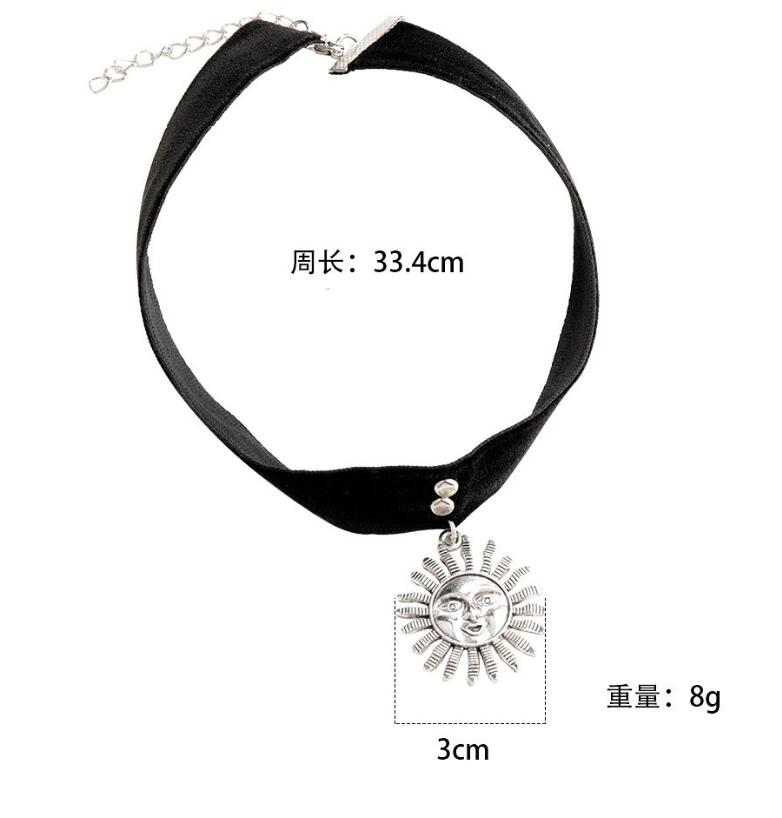 Black Velvet Ribbon Retro Sun Face Choker Necklace Leon Mathilda Y2k Jewellery
