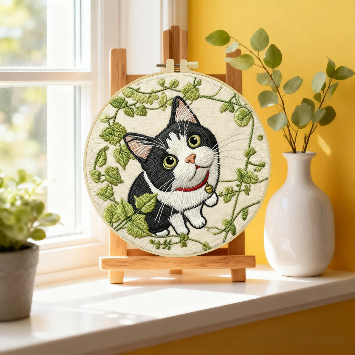 Cat in Ivy DIY Embroidery Kit for Beginners