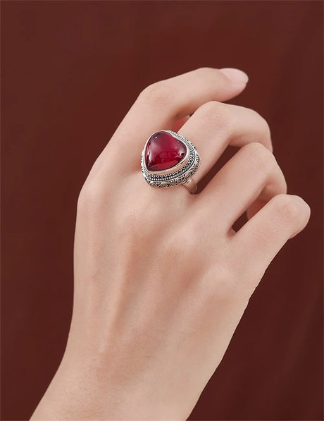 Intuitive Sage S925 Sterling Silver Ring Heart-shaped Corundum