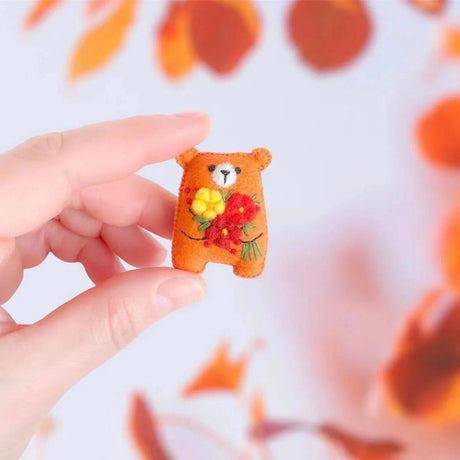 Bouquet Bear Doll Miniature Pocket Hug 5.5*4cm Felt Little Plushie Toy