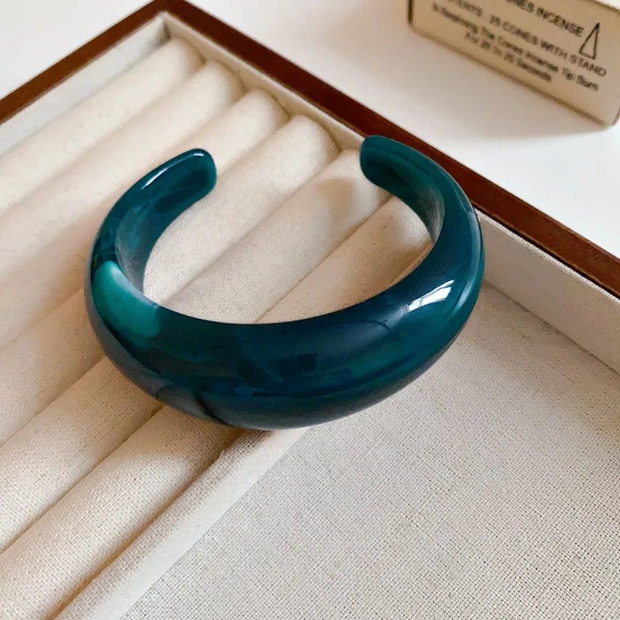 Smooth Round Acrylic Cuff Bangles Vintage Style Jelly Coloyr Smudging Wide Resin Bracelets