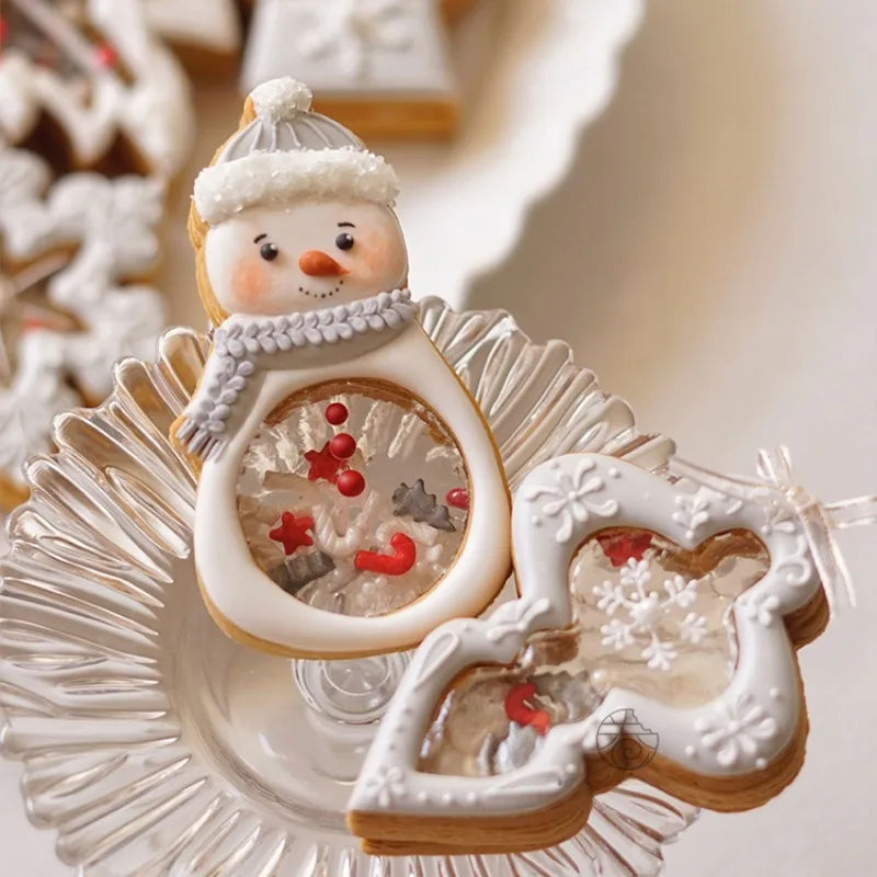 Christmas Cookie Cutter and Stamps Plastic Snowman Snowflake Xmas Tree Fondant Biscuit Mould Cake Decor Baking Supplies