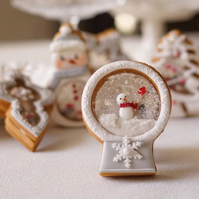 Christmas Cookie Cutter and Stamps Plastic Snowman Snowflake Xmas Tree Fondant Biscuit Mould Cake Decor Baking Supplies