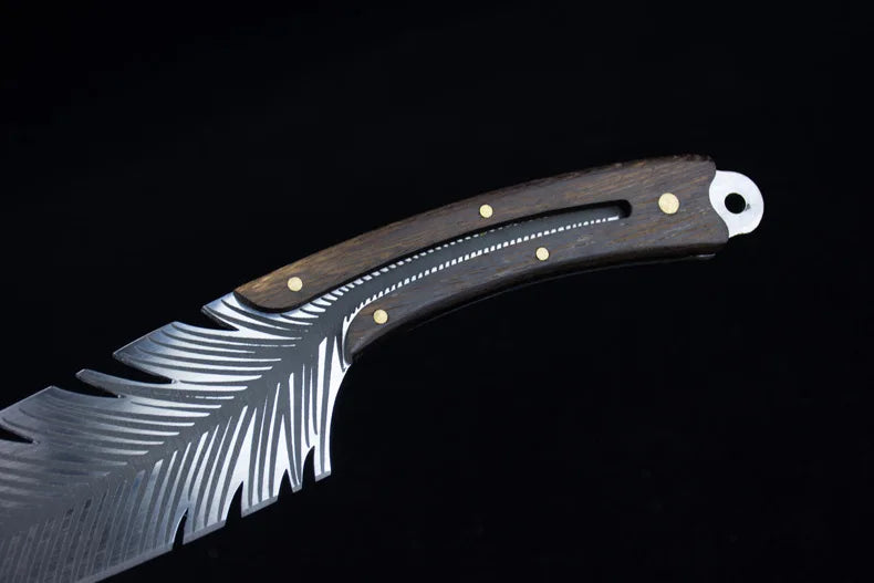 The Woodland Nymph's Dancing Feather Dagger