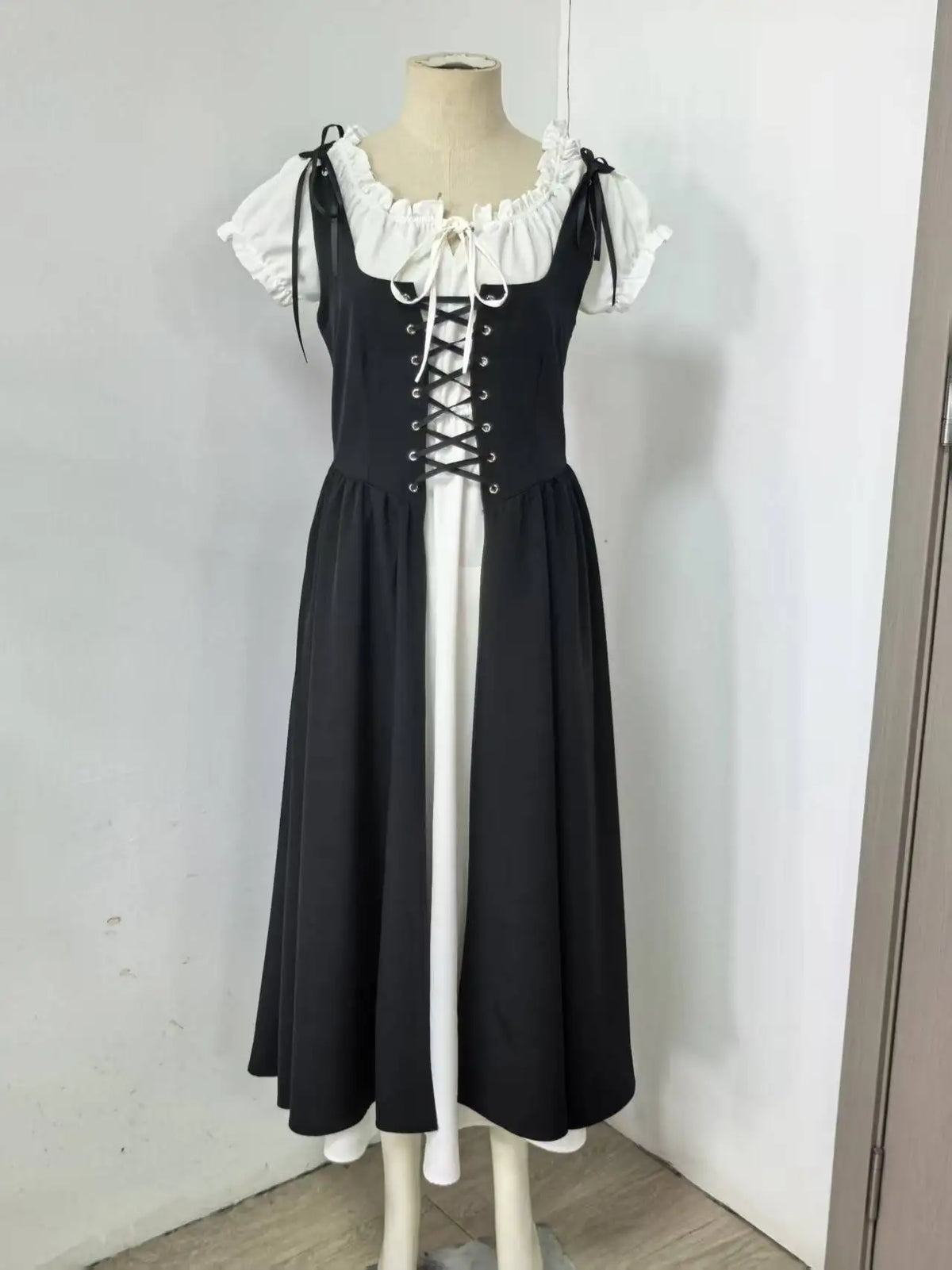 Medieval Cosplay Costume Women Two Layer Lace Up Bodice Dress