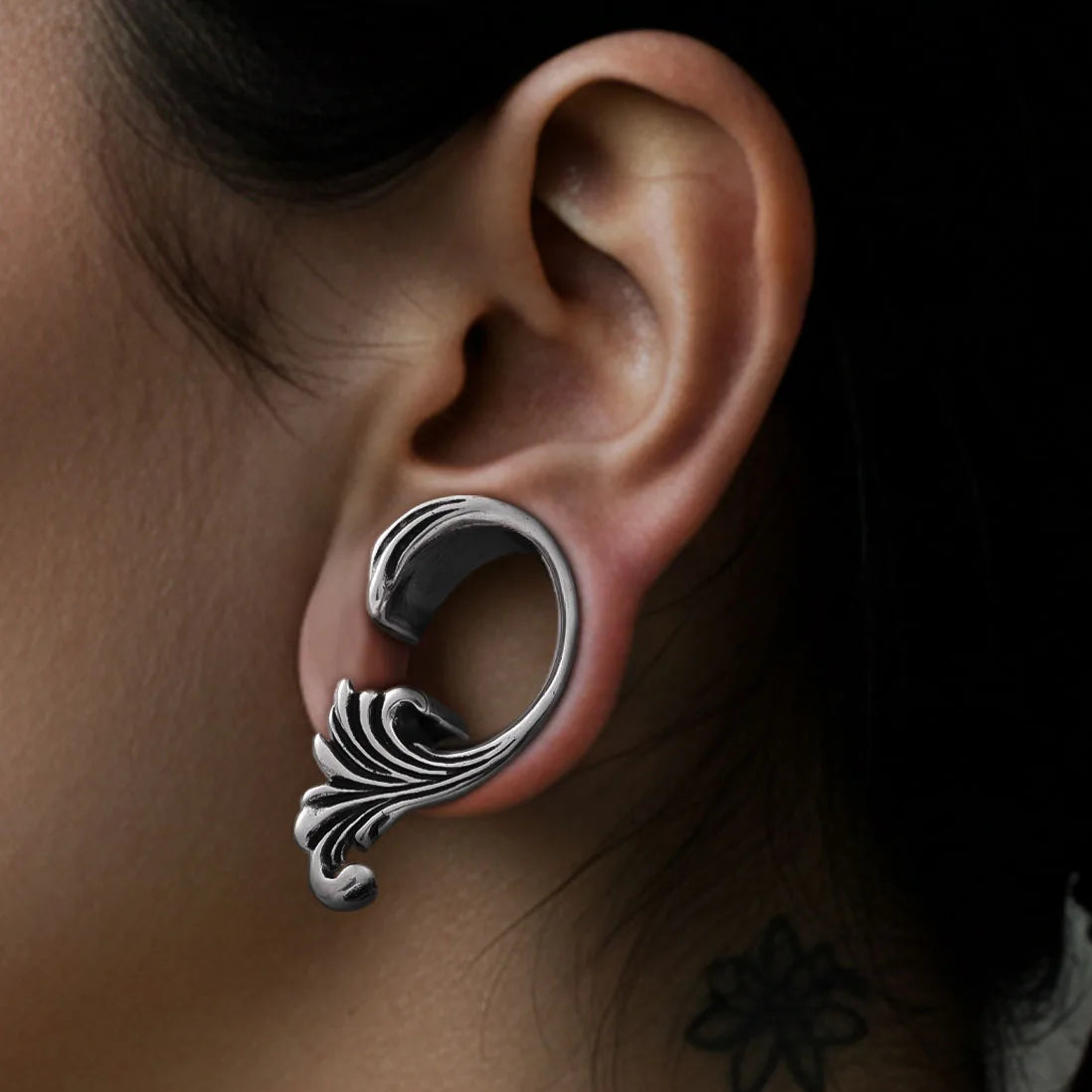 2PCS Ocean Wave Scroll Ear Tunnels Plugs Gauges Stretchers Expander Body Piercing Jewellery Ear Stretching Gauges