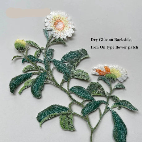 Long Daisies Flower Appliqué Embroidery Glue On Patch